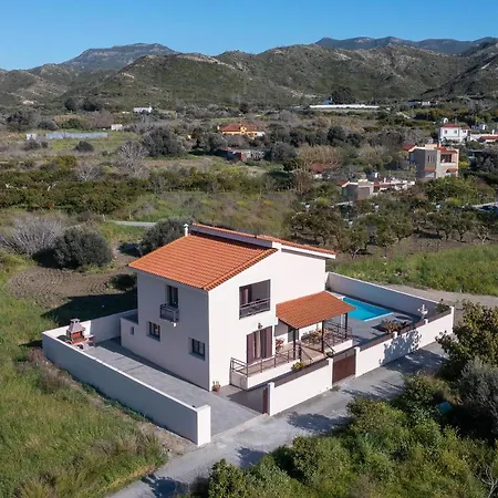 Ospition Vila Apolakkia